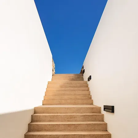 Villa Skylines Estate Párosz