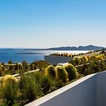 Skylines Estate *