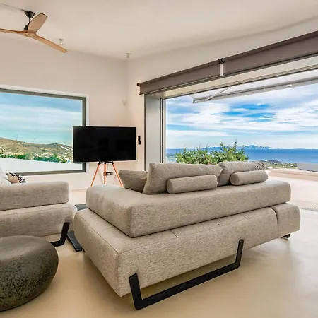Skylines Estate Villa *